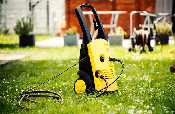 Best Playground Equipment Cleaning  in University Of Lifornia Davis, CA